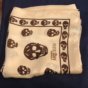 Alexander McQueen 100% Silk Skull Scarf